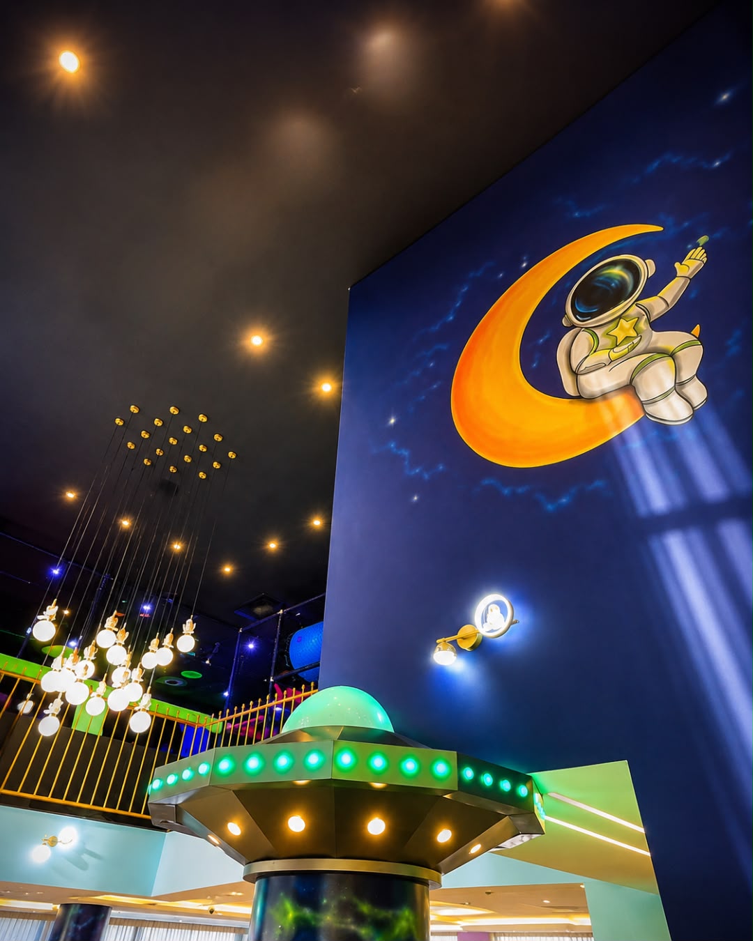Decoração espacial do Planeta Mágico